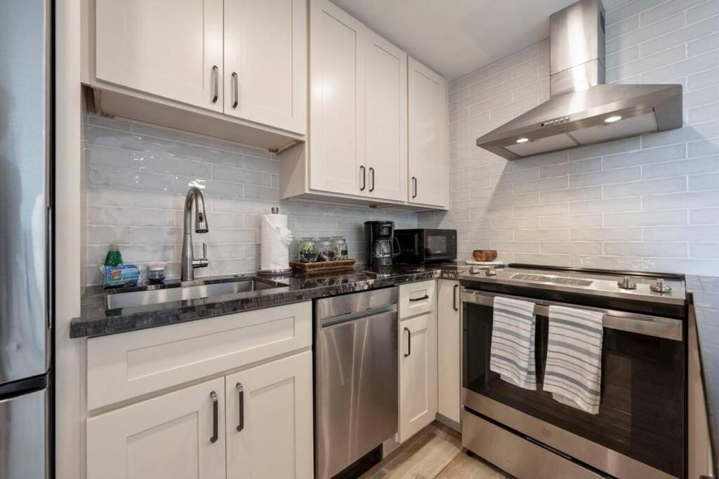 Hale Ono Loa 403- Top Floor, Ocean View, & Complete Modern Remodel Apartman Kahana Kültér fotó