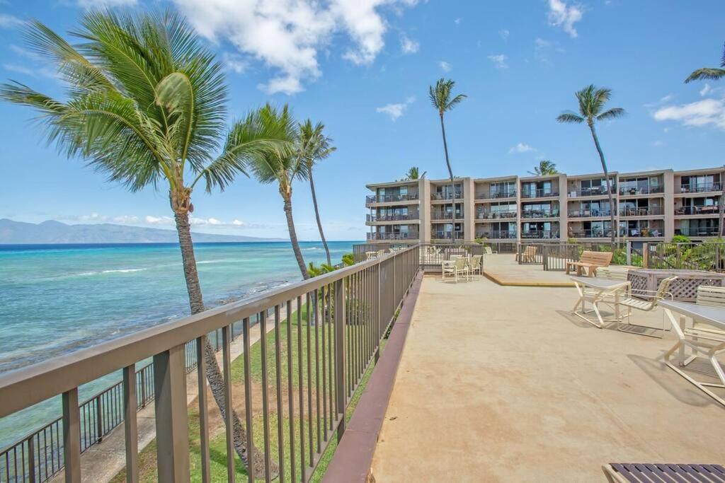 Hale Ono Loa 403- Top Floor, Ocean View, & Complete Modern Remodel Apartman Kahana Kültér fotó